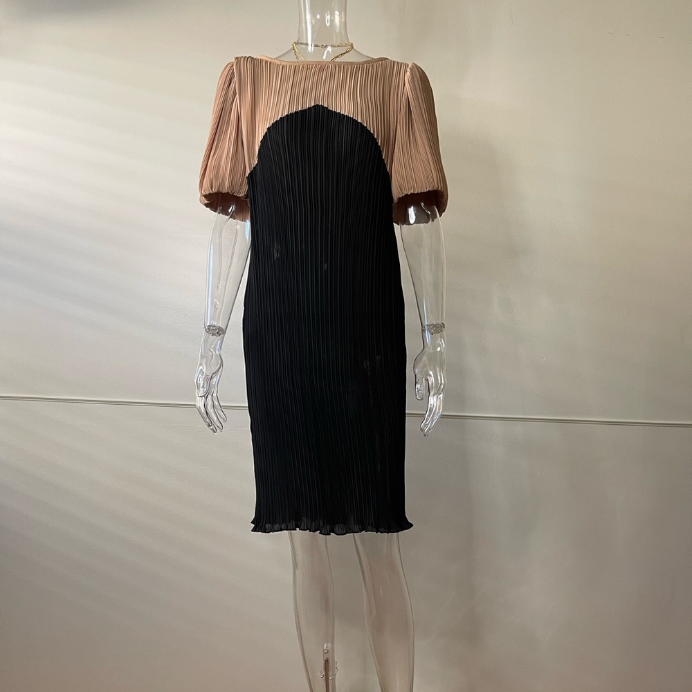 I.magnin Vintage Black and peach dress size 6